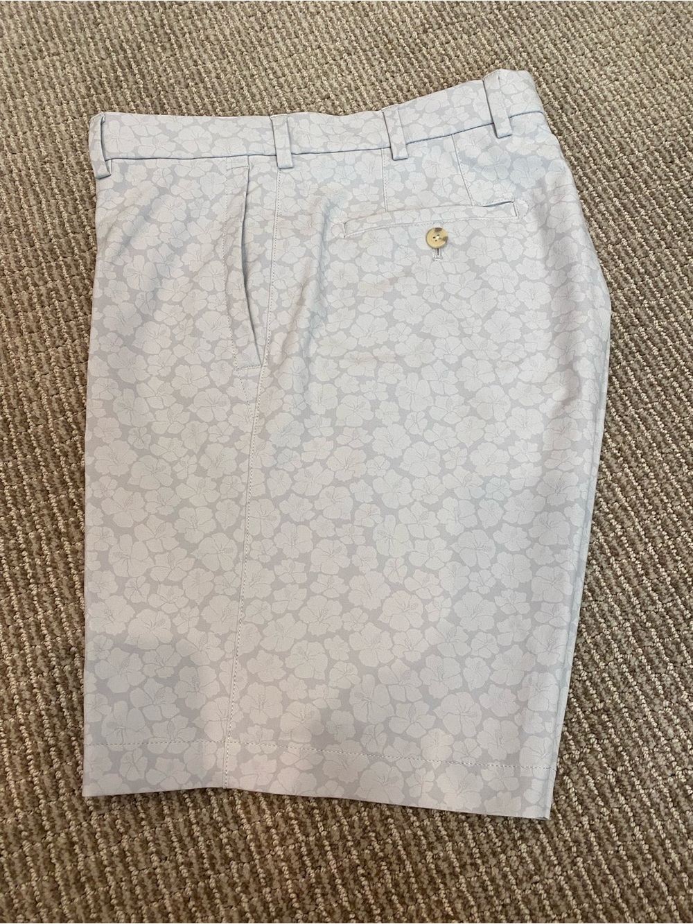 NWOT Peter Millar golf shorts